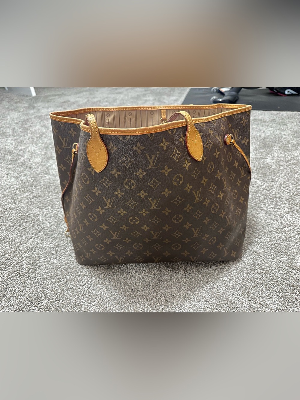 Louis Vuitton Neverfull GM Monogram Canvas Tote in Brown and Tan